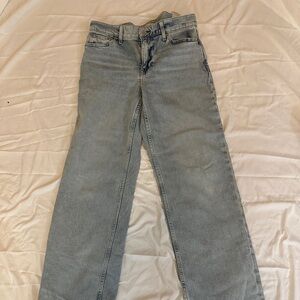 Banana Republic women’s relaxed fit light blue jeans